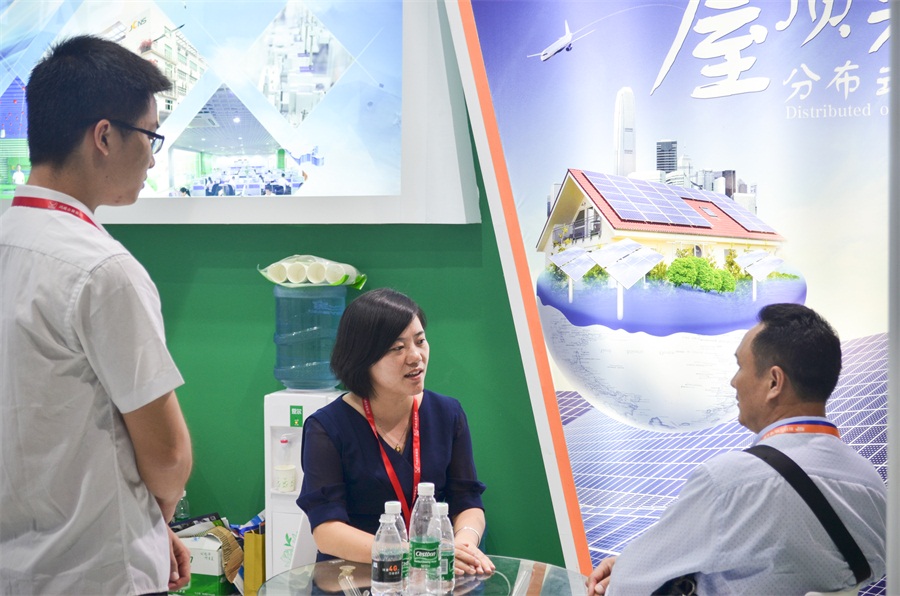 门庭若市，宾朋满座！晶昶能新能源全新亮相广州光伏展